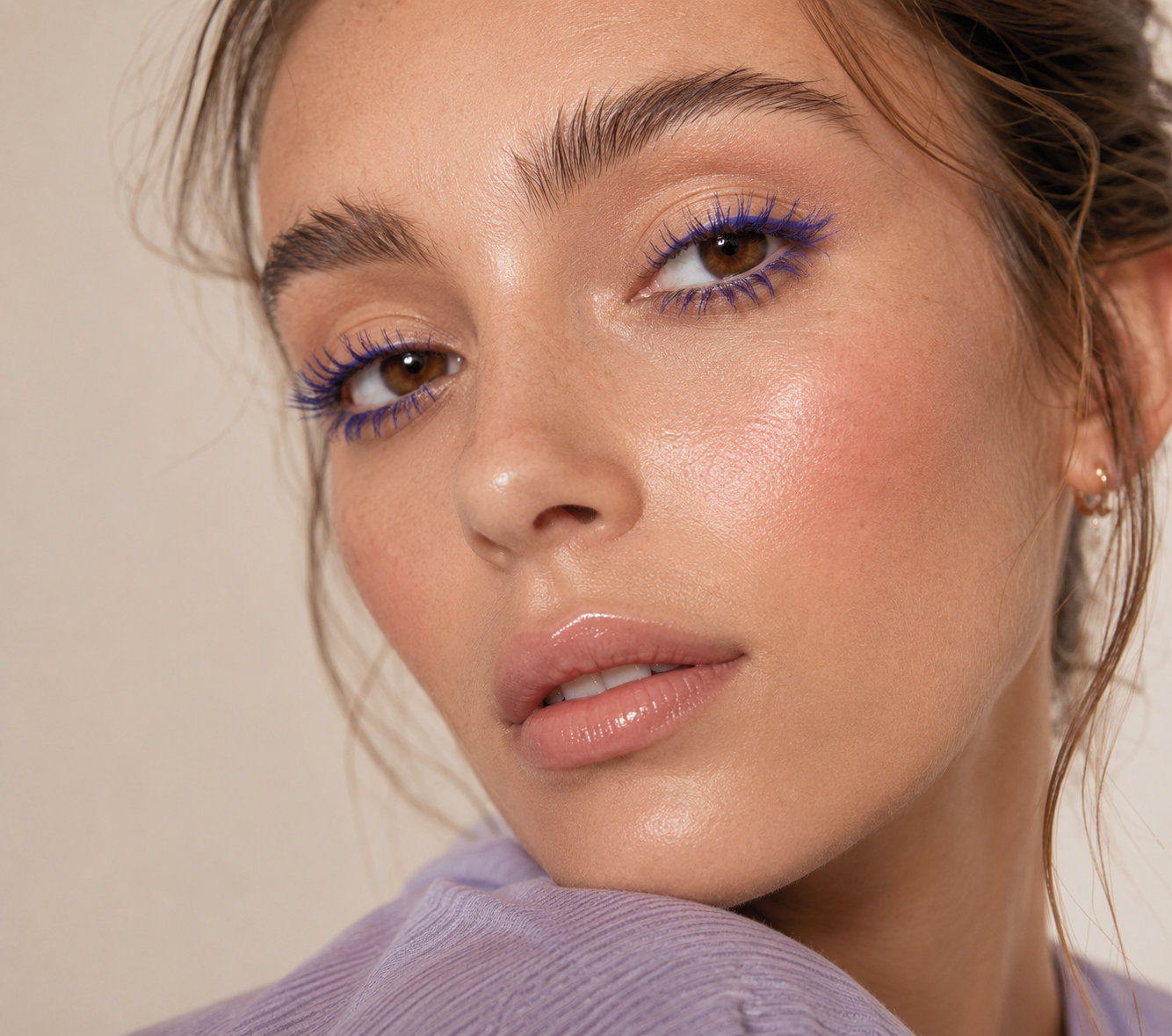Colorful Mascara Makeup: How to Wear Blue, Purple, Burgundy, and Shimmer Lashes