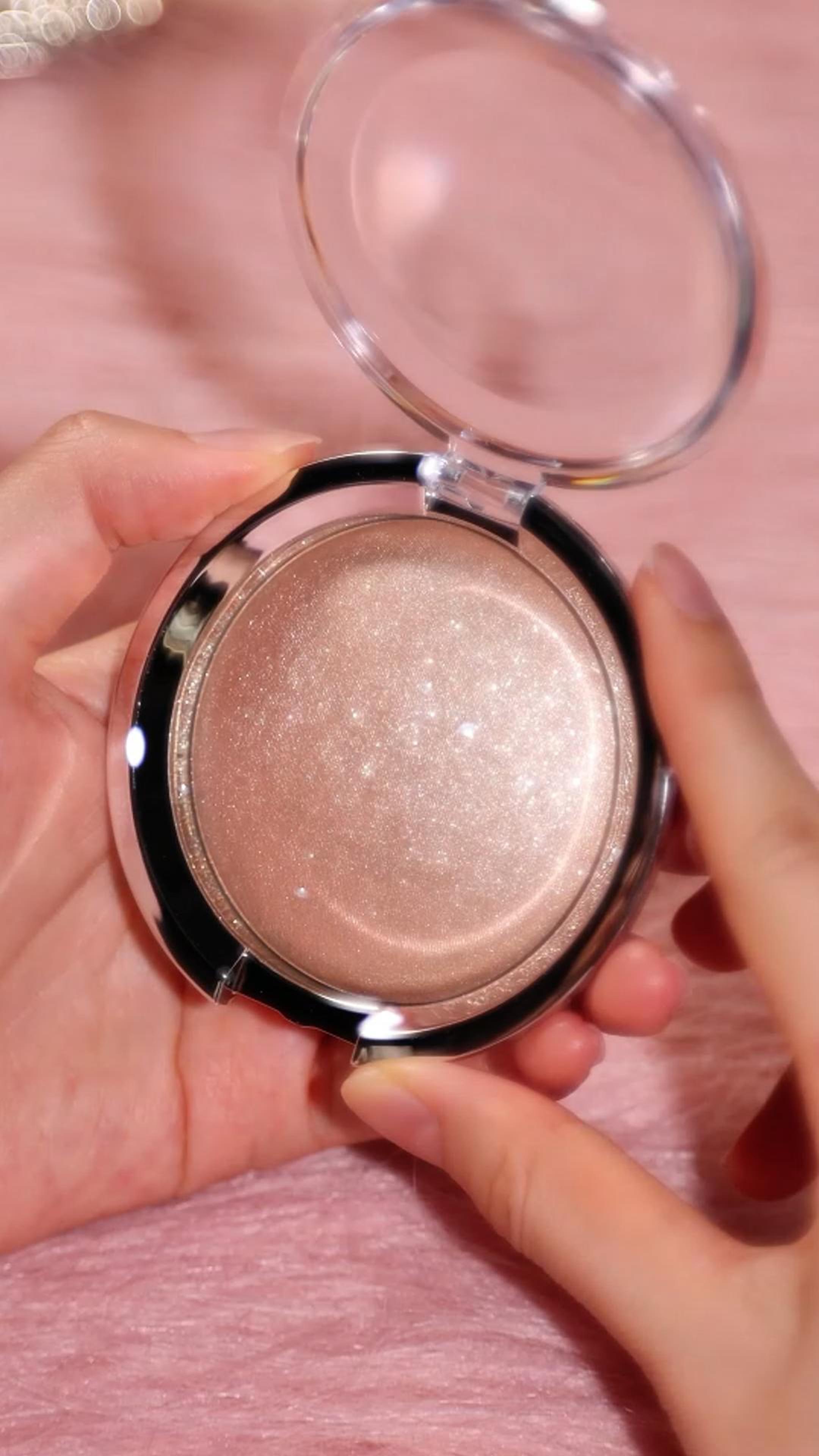 DE’LANCI 10-Color Highlighter  – Multi-Dimensional Glow, Long-Lasting Shimmer for Face & Body