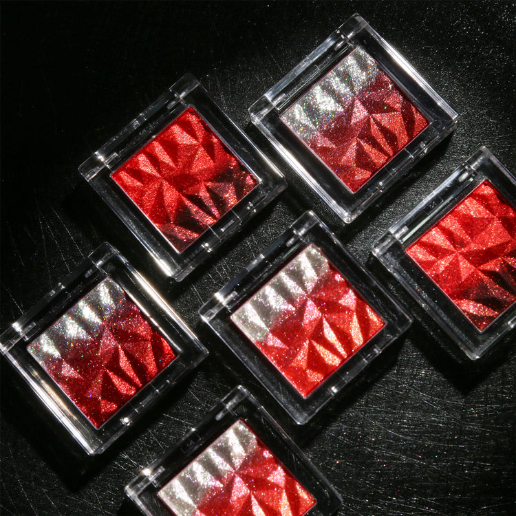DE'LANCI Gradient Multichrome Red Eyeshadow