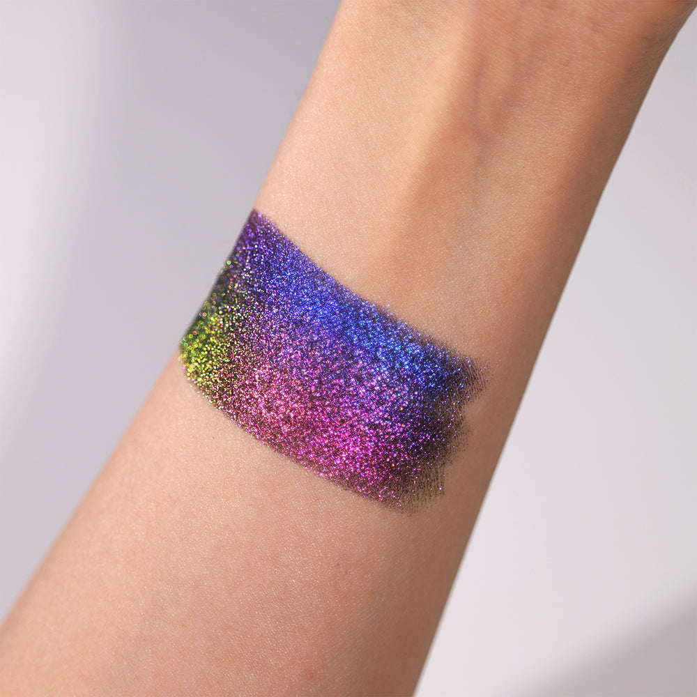 Diamond Prism Multichrome Chameleon Eyeshadow – 3D Embossed, Color-Shifting, 3.2g