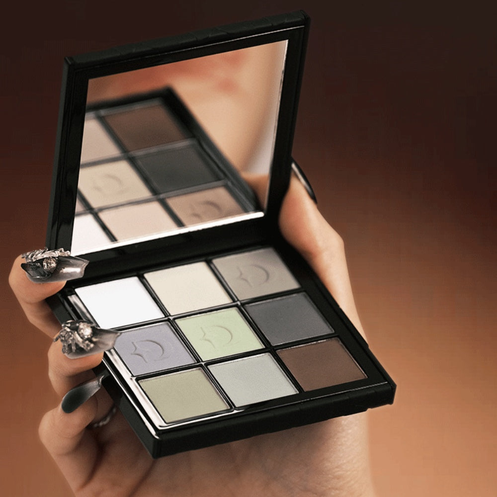 DE'LANCI Doomsday Wasteland Matte Grey Brown Eyeshadow Palette – 9 Neutral Shades